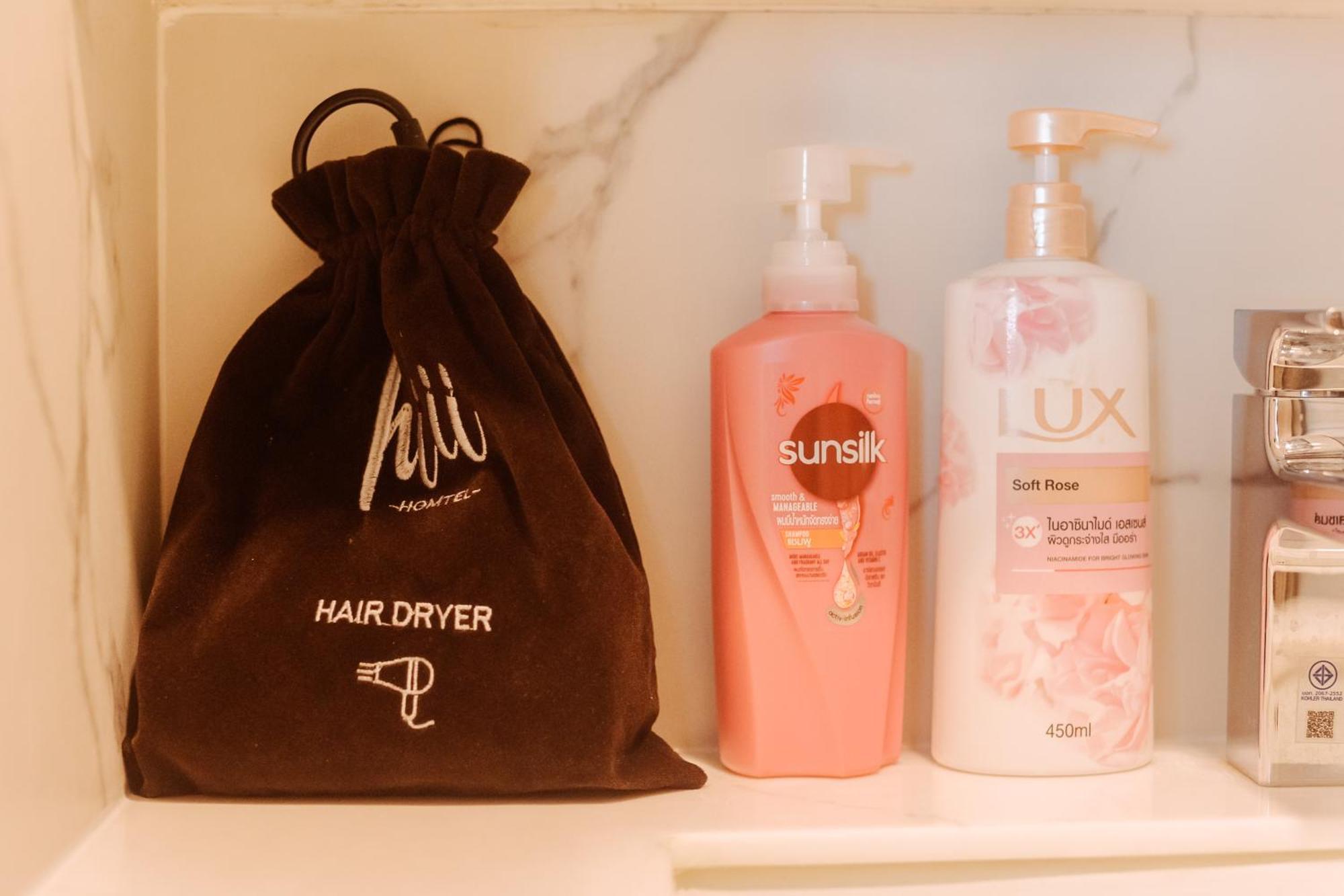 Astra Sky River Paronama Pool Luxury Changklan チエンマイ 部屋 写真